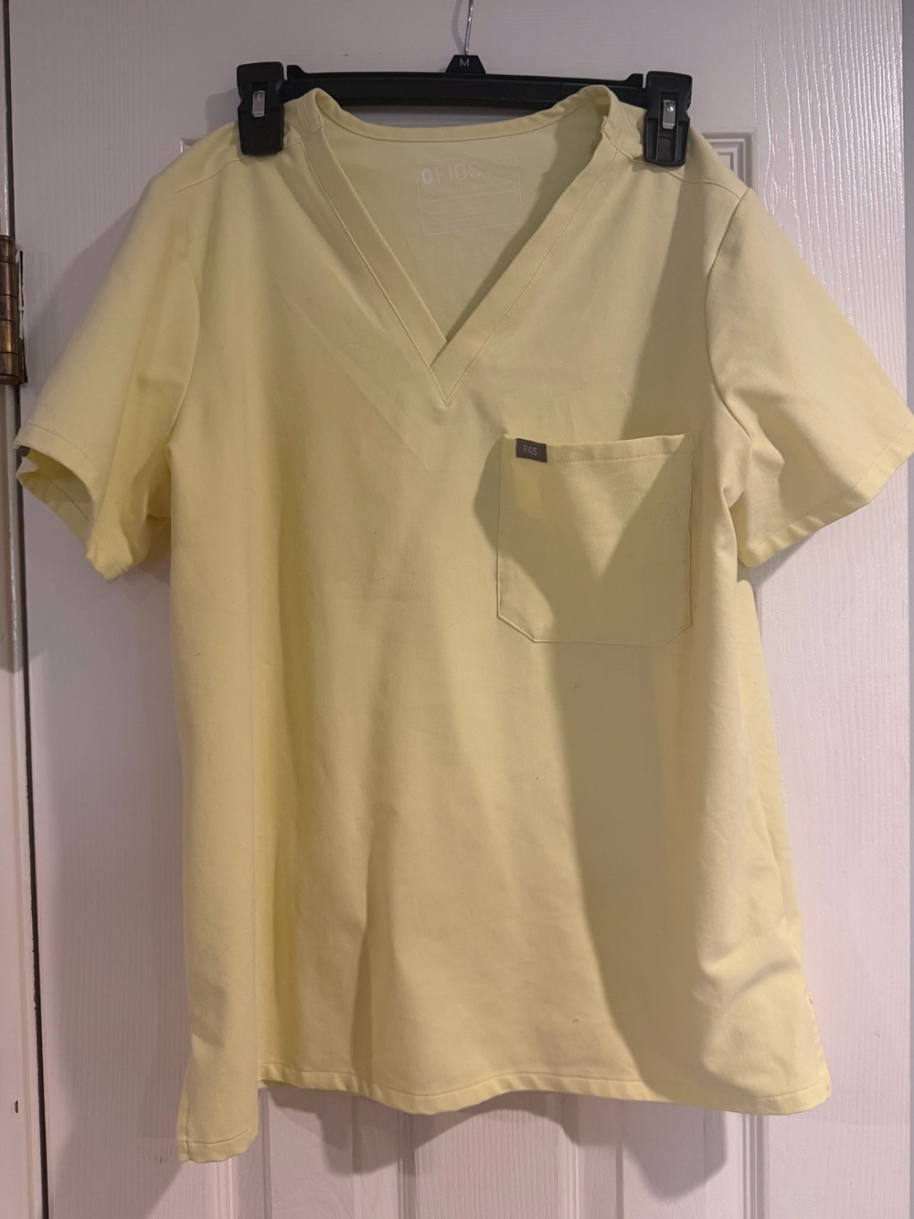 Womens Catarina One pocket Figs scrub top medium